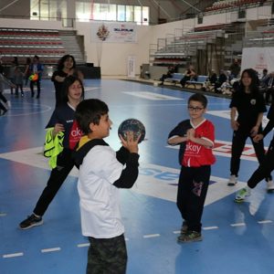 2 Nisan Dünya Otizm Farkındalık Günü'nde Hentbol Etkinliği Düzenlendi - fotoğraf 5