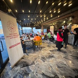 SED Hizmetimizden Yararlanan Ailelerimiz ve Çocuklarımızla iftarda bir aradayız. - fotoğraf 4