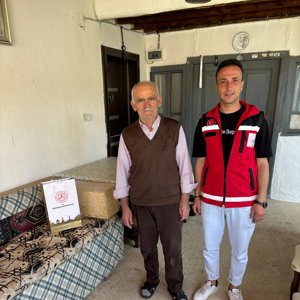 Devletimizin bekâsı uğruna canını feda eden Aziz Şehitlerimizin bizlere emaneti kıymetli ailelerini ve şanlı tarihimizin ebedi kahramanları çok kıymetli Gazilerimizi ziyaret ettik... - fotoğraf 2
