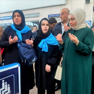 Görme Engelli Hafız Bernâ DELİGÖZ'ün Umre Ziyareti - fotoğraf 1