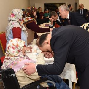 Valimiz Meftun Dallı'dan Huzurevimize Bayram Ziyareti - fotoğraf 6