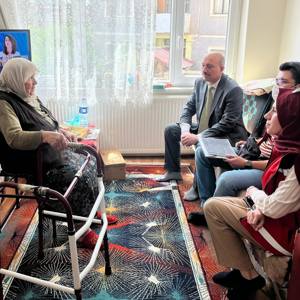 Dün ile Bugün Arasında Köprü Kuran Yaş Almış Büyüklerimize Hane Ziyareti - fotoğraf 2