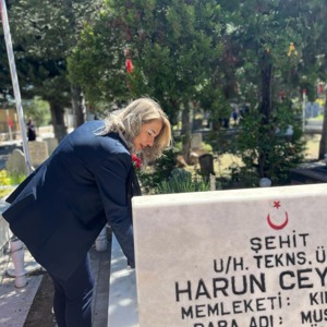 Ramazan Bayramı münasebetiyle Şehitlik ziyareti. - fotoğraf 2