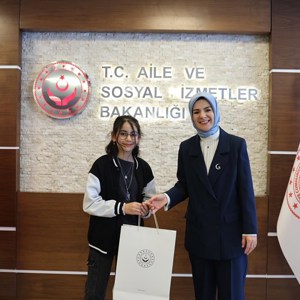 Aile ve Sosyal Hizmetler Bakanımız Göktaş, koltuğunu şehit kızı Elif Naz’a devretti - fotoğraf 9