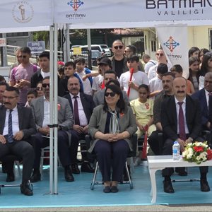 Batman’da 23 Nisan Ulusal Egemenlik ve Çocuk Bayramı Coşkuyla Kutlandı. - fotoğraf 4