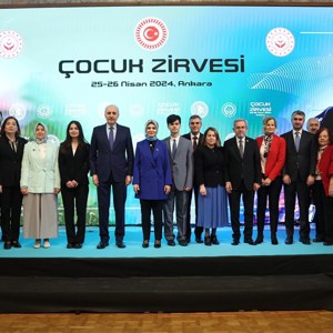 Bakanımız Mahinnur Özdemir Göktaş Çocuk Zirvesi’ne Katıldı - fotoğraf 1