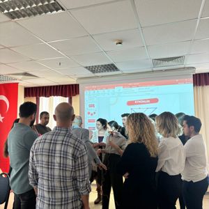 İzmir’de Karar Destek Mekanizmalarının Güçlendirilmesi Eğitimi Düzenlendi - fotoğraf 3