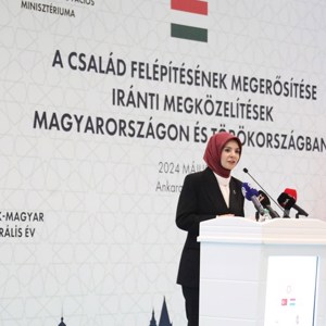 Bakanımız Göktaş, "Türkiye ile Macaristan'ın Aile Yapısının Güçlendirilmesine Yönelik Özgün Yaklaşımlar Paneli"nde konuştu: - fotoğraf 1