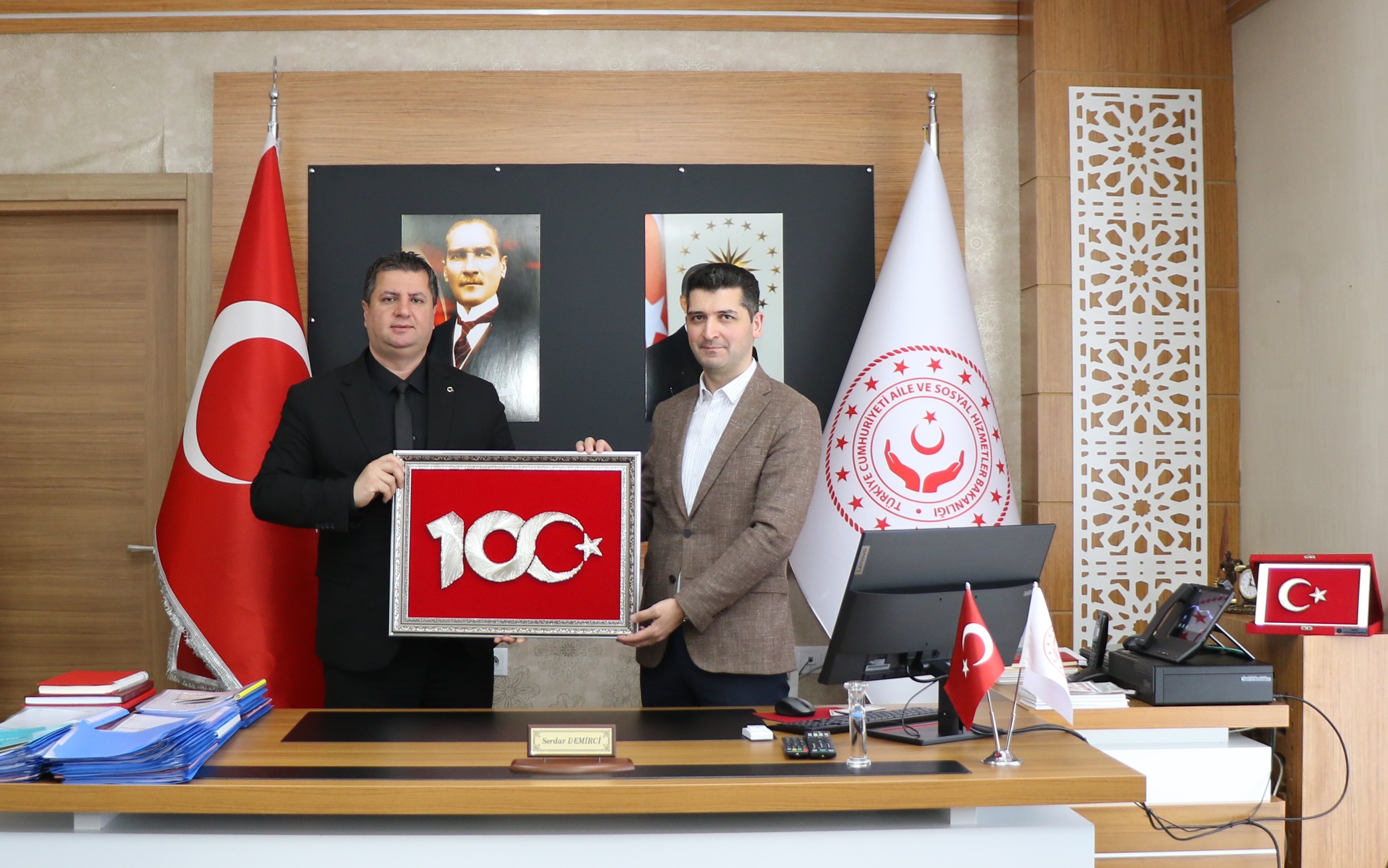 Aile ve Sosyal Hizmetler Bakanlığı Strateji Geliştirme Başkanı Mahmut Aslan İl Müdürlüğümüzü Ziyaret Etti. 