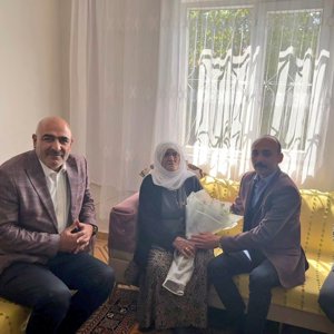 Anneler Günü Münasebetiyle Şehit Annelerimize Ziyaretler Gerçekleştirildi - fotoğraf 8