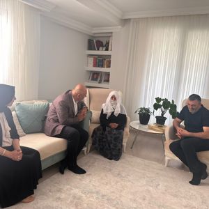 Anneler Günü Münasebetiyle Şehit Annelerimize Ziyaretler Gerçekleştirildi - fotoğraf 3