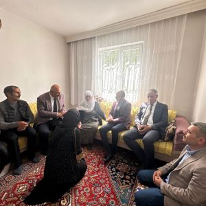 Anneler Günü Münasebetiyle Şehit Annelerimize Ziyaretler Gerçekleştirildi - fotoğraf 2