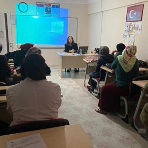 Kuran Kursları Kursiyerlerine ve Polis Okulu Öğrencilerine Öncesi Eğitim ve Bağımlılıkla Mücadele Eğitimi - fotoğraf 2