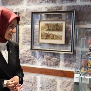 Aile ve Sosyal Hizmetler Bakanımız Göktaş, Türkiye'nin ilk Anne Müzesi'ni ziyaret etti. - fotoğraf 1