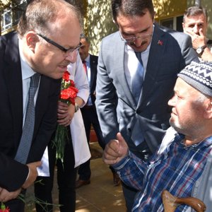 Sayın Valimiz Mustafa TUTULMAZ ve İl Müdürümüz Zekai İNAN  Yetişkin Gençlerle Bir Araya Geldi. - fotoğraf 1