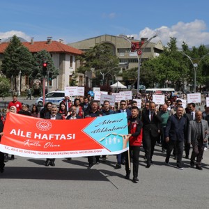 "Ailemiz İstikbalimiz" Teması İle 81 İlde Eş Zamanlı Kortej Yürüyüşümüzü Gerçekleştirdik. - fotoğraf 5