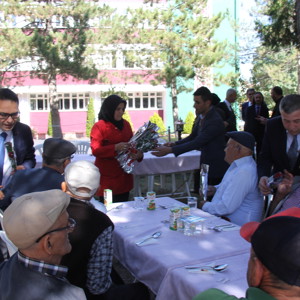 1 Ekim Dunya Yaslilar Gunu Etkinlikleri Kapsaminda Program Duzenlendi - fotoğraf 3