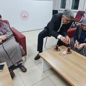 Kıymetli Büyüklerimizin ve Şehit Annelerimizin Anneler Günü Kutlandı - fotoğraf 3