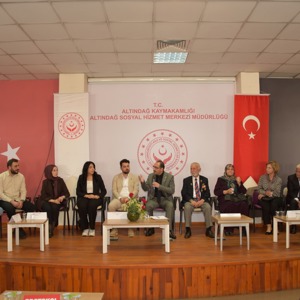 Çınarlarımız deneyimlerini genç çiftlerle paylaşarak evlilik ve aile hayatına dair tavsiyeler verdi - fotoğraf 1