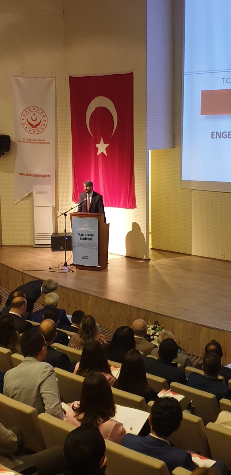 Yaşlı Refahı Bölgesel Seminerlerinin Altıncısı Kocaeli’nde Gerçekleştirildi