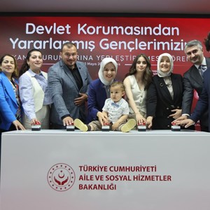 Bakanımız Mahinur Özdemir Göktaş Devlet Korumasından Yararlanmış Gençlerin Kamu Kurumlarına Yerleştirilmesi Kura Töreni’ne Katıldı - fotoğraf 3