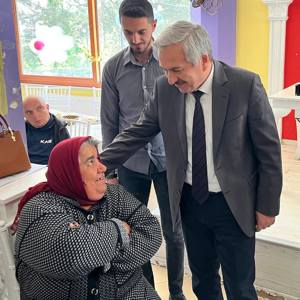  ‘10-16 Mayıs Engelliler Haftası’ Kapsamında İl Müdürümüzden Özel Bireylere Ziyaret - fotoğraf 3