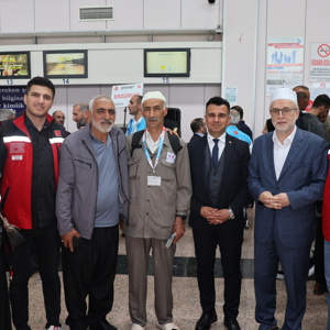Şehitlerimizin Kıymetli Ailelerini Kutsal Topraklara Dualarla Uğurladık - fotoğraf 2