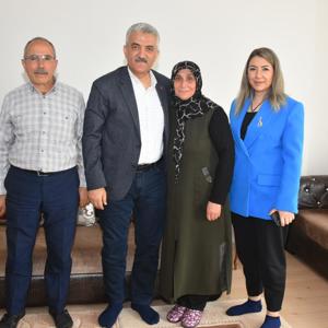 Sayın Valimiz Mehmet MAKAS ve İl Müdürümüz Çiğdem AÇIKYILDIZ KAZEL, "Anneler Günü" münasebetiyle ziyaretlerde bulundular. - fotoğraf 1