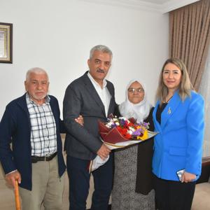 Sayın Valimiz Mehmet MAKAS ve İl Müdürümüz Çiğdem AÇIKYILDIZ KAZEL, "Anneler Günü" münasebetiyle ziyaretlerde bulundular. - fotoğraf 2