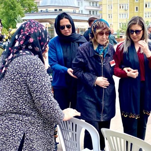 İl Müdürümüz Sayın Çiğdem AÇIKYILDIZ KAZEL, kahraman Gazimiz Muzaffer AKPINAR'IN cenaze törenine katılım sağladı. - fotoğraf 1
