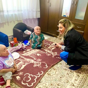 "10-16 Mayıs Engelliler Haftası" kapsamında, İl Müdürümüz Sayın Çiğdem AÇIKYILDIZ KAZEL ziyaretler gerçekleştirdi. - fotoğraf 1