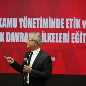 Kamu Yönetiminde Etik ve Etik Davranış İlkeleri Eğitimi Düzenlendi - fotoğraf 2