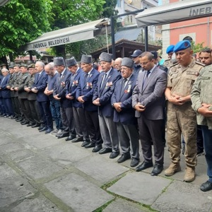 Kahraman Kıbrıs Gazimiz Ekrem Kara Ebediyete Uğurlandı - fotoğraf 2