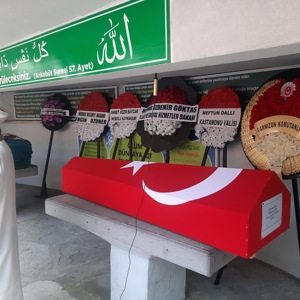 Kahraman Kıbrıs Gazimiz Ekrem Kara Ebediyete Uğurlandı - fotoğraf 3
