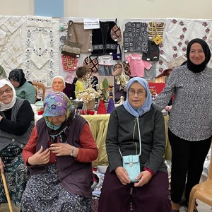 Kıymetli Büyüklerimizin El Emeği Göz Nuru Ürünleri Yıl Sonu Sergisinde Büyük Beğeni Topladı - fotoğraf 1