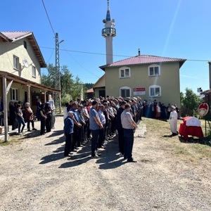 Kahraman Kıbrıs Gazimiz Nihat Kayıkçı Ebediyete Uğurlandı - fotoğraf 1