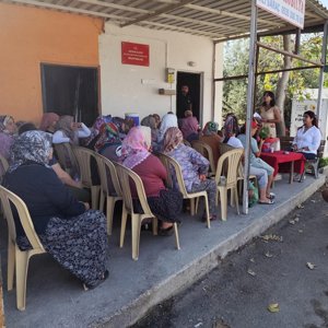 #SilifkeŞÖNİM tarafından Bolacalıkoyuncu Mahallesi sakinlerine "Kadına Yönelik Şiddetle Mücadele" ve " Erken Yaşta ve Zorla Evliliklerle Mücadele" konularında eğitim verildi.     - fotoğraf 2