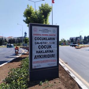 12 Haziran Dünya Çocuk İşçiliği ile Mücadele Günü kapsamında şehrin işlek noktalarındaki billboard ve otobüs duraklarında farkındalık çalışmalarında bulunduk. - fotoğraf 2