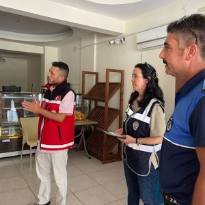 #AnamurSHM tarafından 12 Haziran #DünyaÇocukİşçiliğiyleMücadeleGünü kapsamında esnaf ziyaretleri ve yetişkin bireylere yönelik bilgilendirme ve rehberlik çalışmaları yapıldı.  - fotoğraf 2