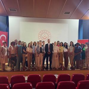 #SilifkeŞÖNİM tarafından  Akkuyu Nükleer Anonim Şirketi çalışanlarına "Kadına Yönelik Şiddetle Mücadele" ve " Erken Yaşta ve Zorla Evliliklerle Mücadele" konularında tercüman eşliğinde eğitim verildi.  - fotoğraf 2
