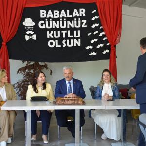 Kurban Bayramı ve Babalar Günü münasebetiyle Özel Bozdemir Bakım Merkezine ziyaret. - fotoğraf 1