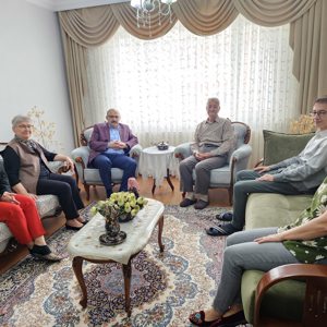 ŞEHİDİMİZ DNZ. YZB. HAKAN ÇOBAN'IN KIYMETLİ AİLESİNE ZİYARET - fotoğraf 1