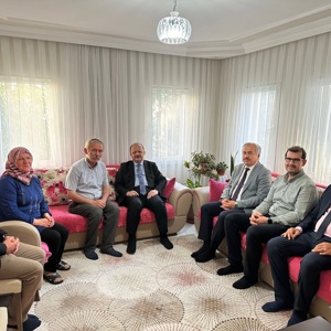 Valimiz Sayın Meftun Dallı'dan Koruyucu Ailemize Ziyaret - fotoğraf 1