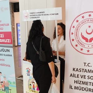 Koruyucu Aile Günü Etkinlikleri Kapsamında Tanıtım Standı Kuruldu - fotoğraf 5