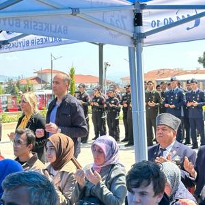Ramazan Bayramı Arifesinde Balıkesir Şehitliği’ne Ziyaret - fotoğraf 3
