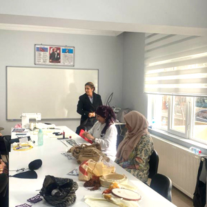 Bigadiç Aile Destek Merkezi'ne Ziyaret - fotoğraf 2