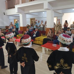 Aile ve Sosyal Hizmetler Bakan Yardımcımız Sayın Zafer Tarıkdaroğlu, Mersin Çocuk Evleri Sitemizdeki canımız çocuklarımızla bir araya geldi. Çocuklarımız bugüne özel hazırladıkları gösterilerini sergilediler.  - fotoğraf 3