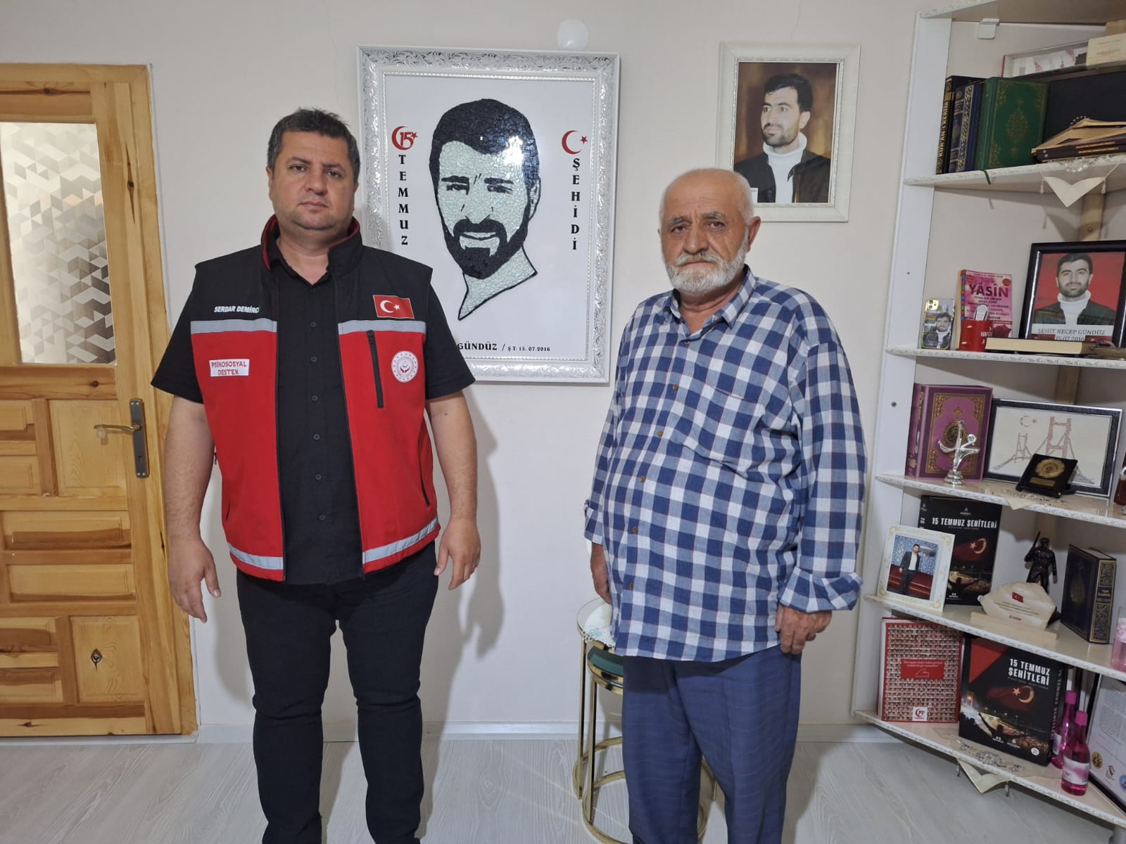 İl Müdürümüz Serdar Demirci Aziz 15 Temmuz Şehidimizin Kıymetli Ailesini ve Kahraman Gazilerimizi Ziyaret Etti