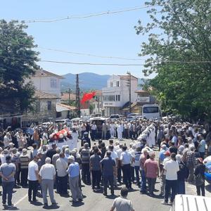 Kıbrıs Gazimiz İbrahim URAL Dualarla Ebediyete Uğurlandı. - fotoğraf 1