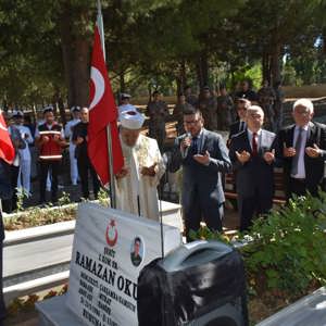 Bir Hilal Uğruna Canlarını Feda Şehitlerimizin Ruhları Şad Olsun - fotoğraf 1